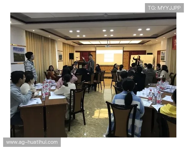 华体会电竞培训助力学员实现从零基础到职业选手的转变提升竞争力